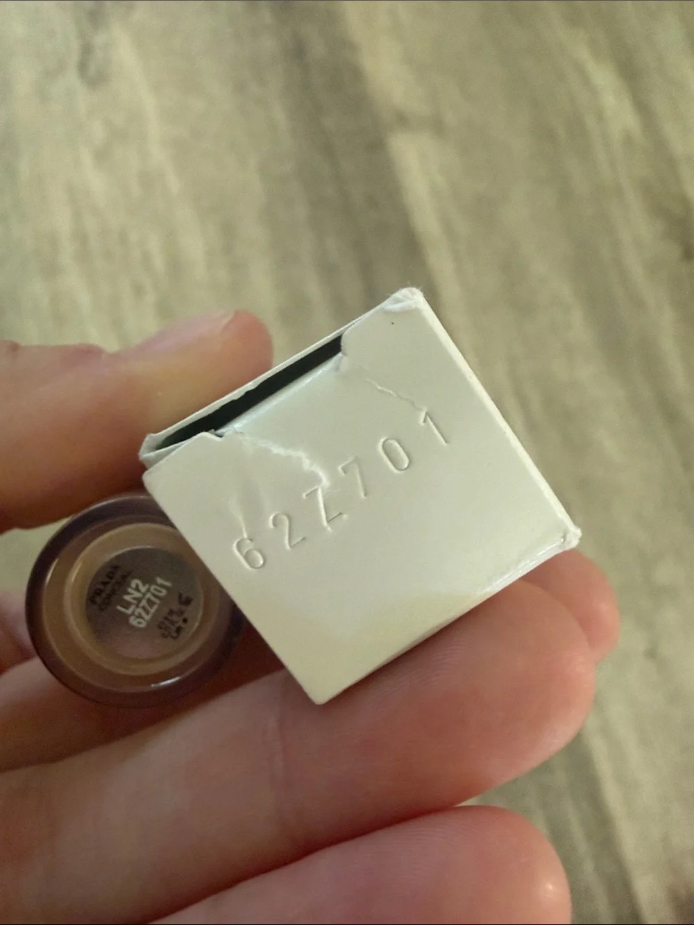 Prada Concealer Wand - Ln2